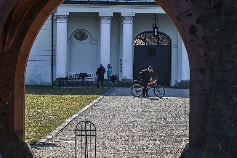 Hradec nad Moravicí pohledem z dronu.