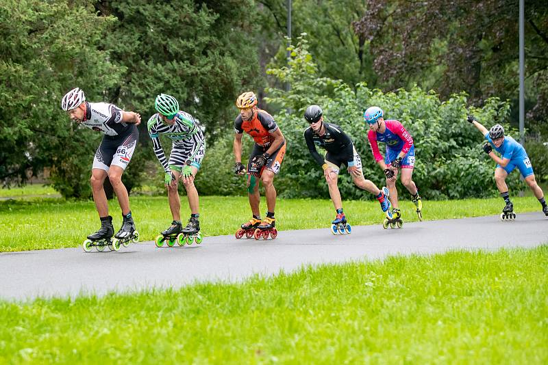 Akademické MČR v inline ½ maratonu. Závody na kolečkových bruslích pro širokou veřejnost.