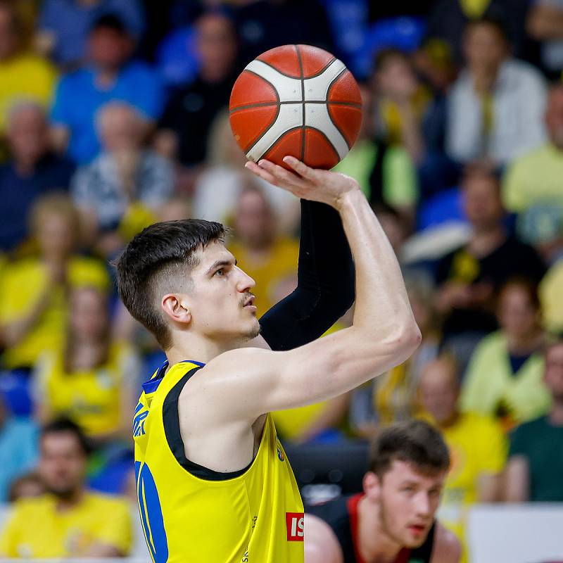 BK Opava - ERA Basketball Nymburk