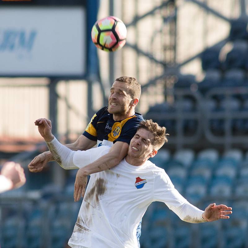 Jan Schaffartzik v dresu Opavy na snímku z derby Slezský FC - Baník Ostrava v roce 2018. Ilustrační foto.