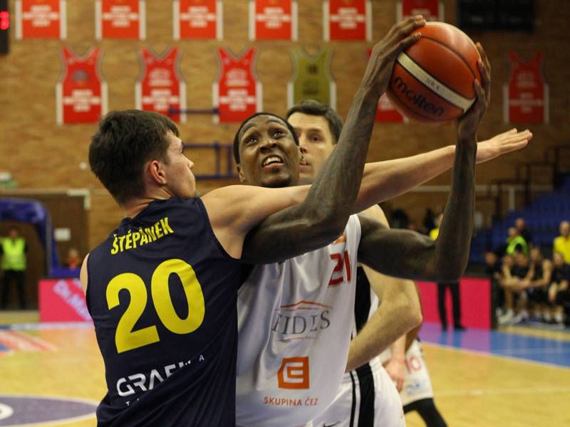 Basketbalisté Nymburka postoupili přes Opavu do Final 4 Českého poháru.     Foto: Tomáš Laš