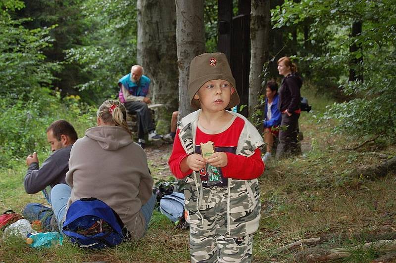 Poklad hradního pána z Vildštějna se včera rozhodly hledat přes dvě desítky nadšenců z Budišova nad Budišovkou.