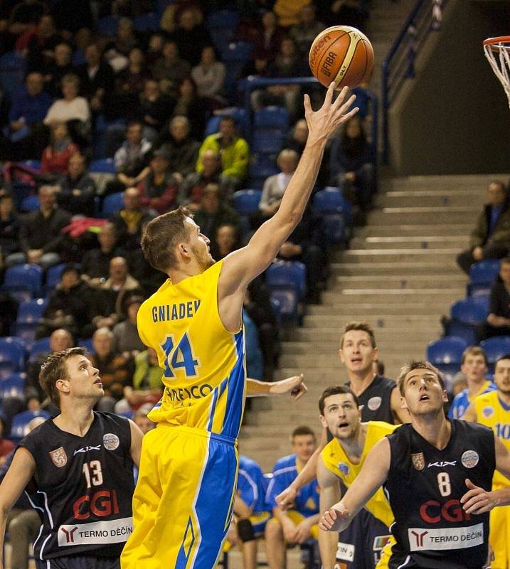 BK Opava – BK Děčín 73:54