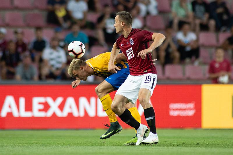 Zápas 1. kola FORTUNA:LIGY mezi AC Sparta Praha a SFC Opava 21. července 2018 v Generali areně v Praze. David Puškáč - o, Lukáš Štětina - acs.