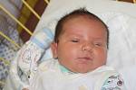 Štěpán Křák se narodil 8. října, vážil 4,34 kilogramů, měřil 51 centimetrů. Rodiče Monika a Radim z Chuchelné mu přejí, aby byl v životě zdravý, šťastný a spokojený. Na Štěpánka se doma těší brácha Daniel.
