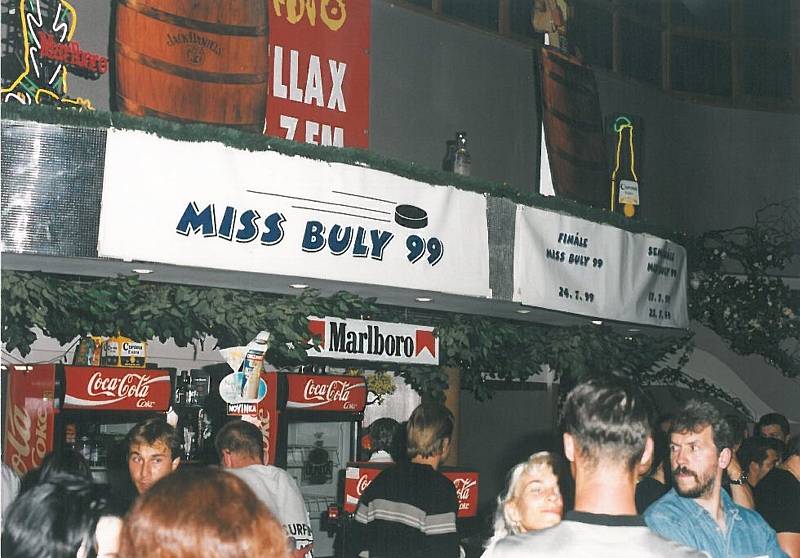 Populární kravařskou diskotéku Buly navštěvovali i známi sportovci. Foto z archivu Marcela Hadamczika.