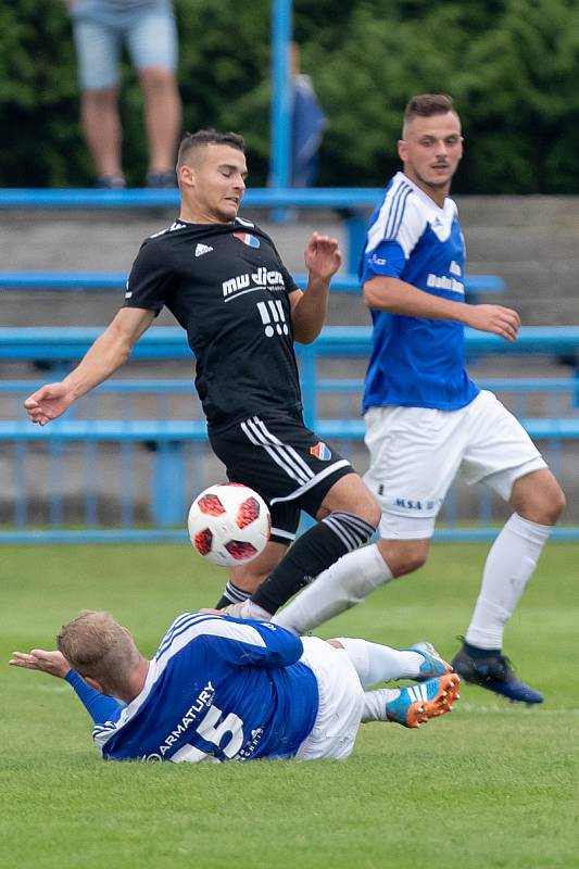 Dolní Benešov-Baník Ostrava"B" 0:4.