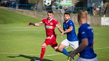 Fotbalové utkání mezi FC Velké Meziříčí a FC Dolní Benešov.