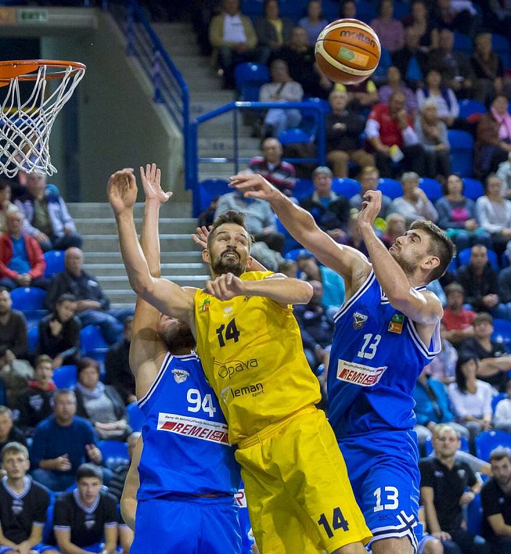 BK Opava – USK Praha 72:71