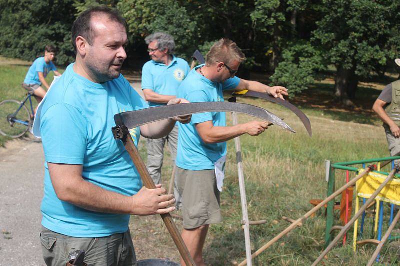 V srpnu se pravidelně v Dobroslavicích koná tzv. Dobroslavické kosení, jehož pátý ročník byl na programu o tomto víkendu.