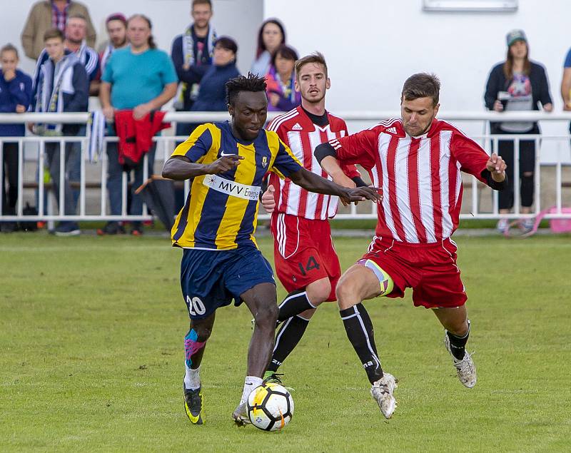 TJ Slavia Malé Hoštice slaví 95 let fotbalu v obci.TJ SLAVIA MALÉ HOŠTICE - SFC OPAVA 4:4