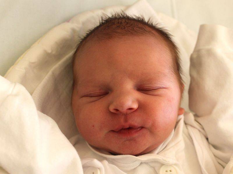 Matěj Polakovič se narodil 6. dubna, vážil 3,05 kilogramů a měřil 51 centimetrů. Rodiče Tereza a Lukáš z Opavy přejí svému prvorozenému synovi do života hlavně zdraví a to ostatní už tatínek zařídí.