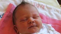 Adéla Miklušová se narodila 3. září, vážila 2,88 kilogramů a měřila 47 centimetrů. Rodiče Andrea a Matěj z Kobeřic své prvorozené dceři přejí, aby byla v životě zdravá a líbilo se jí na světě.