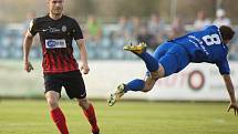 Vlašim - Zápas 23. kola Fortuna národní ligy mezi FC Vlašim a SFC Opava 22. dubna 2018 ve Vlašimi. Jan Schaffartzik - o, Jan Vodháněl - v.