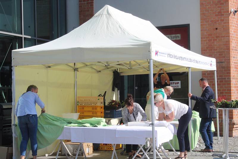 Babí gastro festival v Obchodním centru Breda & Weinstein v Opavě.