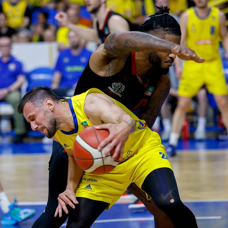 BK Opava - ERA Basketball Nymburk