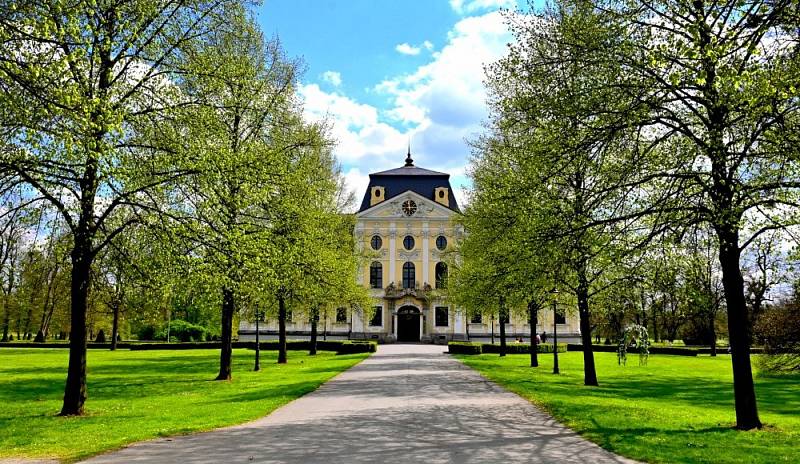 Kravařský zámecký park v celé jeho kráse.