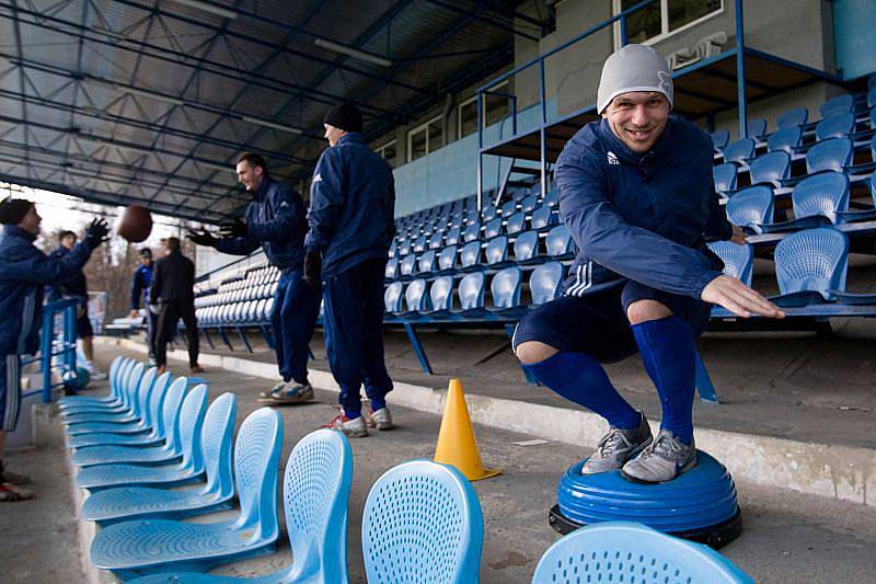 Další týden tvrdého drill mají za sebou opavští fotbalisté. Trenér Josef Mazura s asistentem Janem Pejšou hráče vůbec nešetřili.