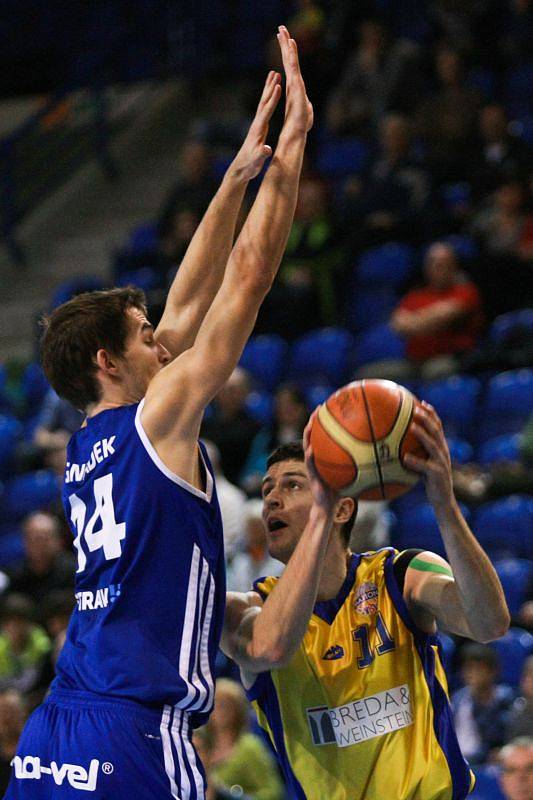 BK Breda & Weinstein Opava - NH Ostrava 65:91