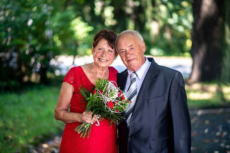 Manželé Věra a Bernd Rumpoldinovi oslavili 27. června svou zlatou svatbu a bylo to téměř na den přesně od jejich sňatku v roce 1970.