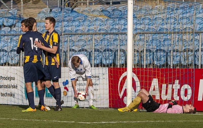 Opava B - Dolní Benešov 2:0 (gól Opavy - 1:0)