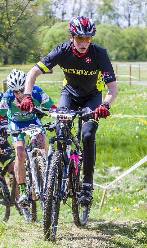 Příjemné počasí, stovky diváků podél trati a hlavně dechberoucí cyklistické výkony. Takový byl další ročník MTBcrossu, který se jel na trati v areálu Mlýna vodníka Slámy ve Lhotě u Háje ve Slezsku.