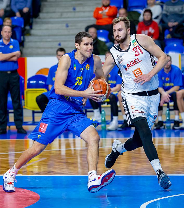 BK Opava - ČEZ Basketball Nymburk 79:81