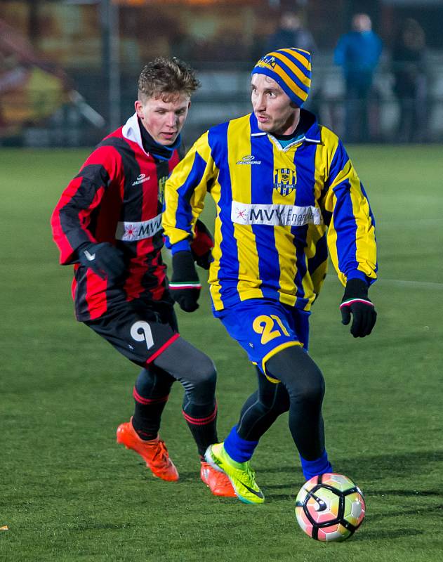 Vánoční utkání SFC - stará garda Slezského FC vs. výběr mládežnických trenérů klubu.