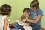 Je jedinou školou svého druhu v Moravskoslezském kraji a třiadvacátou v České republice. Montessori škola, která začala od pondělí fungovat na Komenského ulici v Opavě. Navštěvuje ji 19 dětí, z nichž naprostá většina jsou prvňáčci.