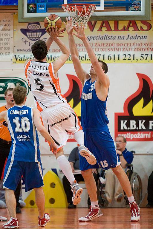 Mlékárna Miltra Nový Jičín - BK Breda & Weinstein Opava 88:73