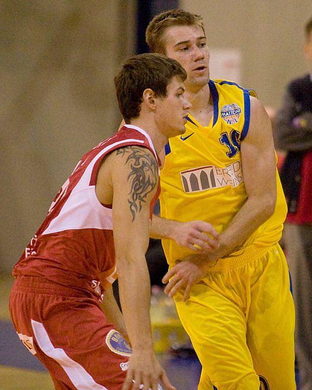 BK Breda & Weinstein Opava - ČEZ Basketball Nymburk 57:94