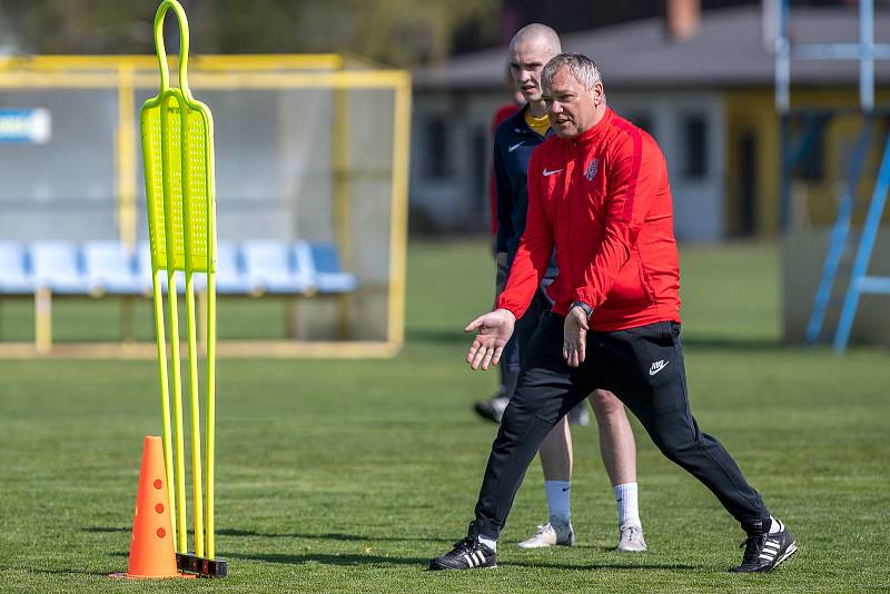 Fotbalisté Slezského FC po šesti týdnech individuální přípravy začínají trénovat společně.