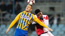 Opava - Zápas 17. kola FORTUNA:LIGY mezi SFC Opava a SK Slavia Praha 3. prosince 2018 na Městském stadionu v Opavě. Jan Schaffartzik (SFC Opava).