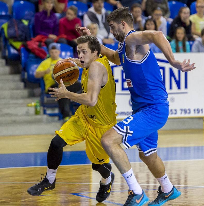 BK Opava – USK Praha 72:71