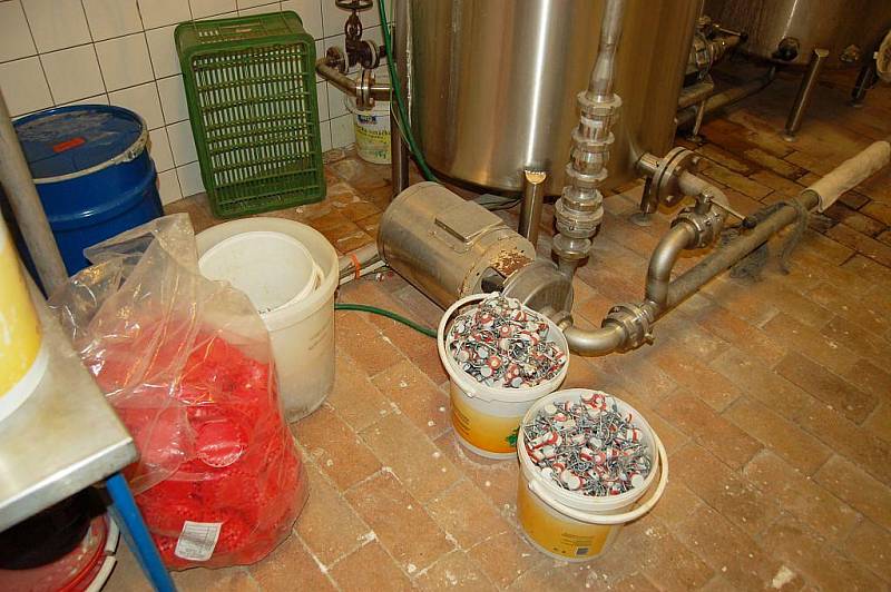 V malém hlučínském pivovaru Avar vyrábí pivo pouhých pět lidí.