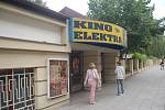 Kino Elektra se s diváky rozloučilo 28. června 2007 snímkem Bio Ráj, vyprávějícím paradoxně o slávě a zániku jednoho malého vesnického kina.