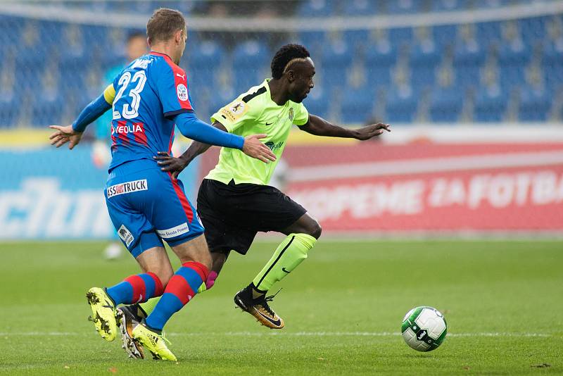 Plzeň - Zápas třetího kola MOL Cupu mezi Viktoria Plzeň a SFC Opava 5. října 2017. Joel Ngandu Kayamba - o