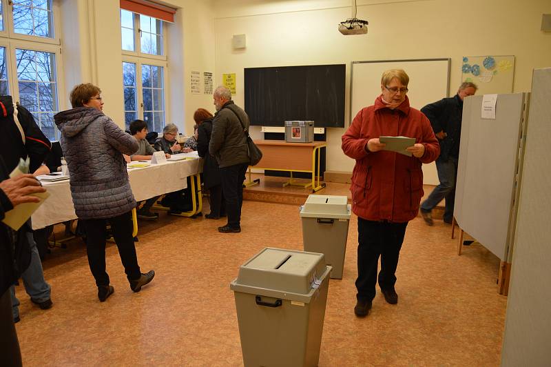 Voliči tradičně odvolili také v Základní škole T. G. Masaryka v Riegrově ulici v Opavě.