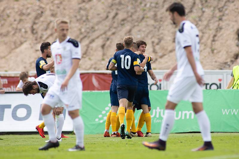 Zápas 29. kola Fortuna národní ligy (FNL) mezi FK Hradec Králové a SFC Opava na stadionu v Hradci Králové 20. května 2018. Opava, gól, radost.