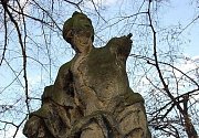 Takto vypadala socha Jitro v dobách, kdy ještě v parku stála.