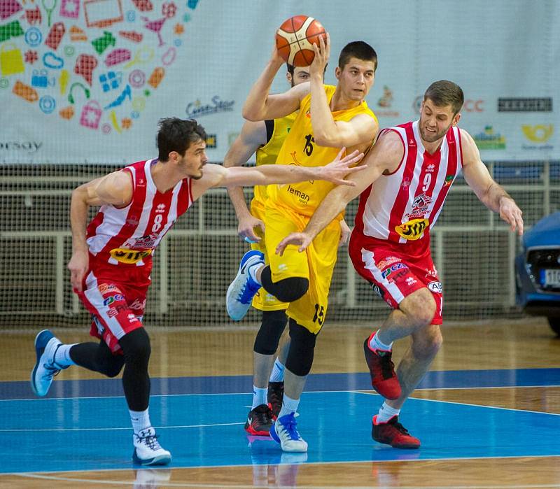 BK Opava – BK JIP Pardubice 67:88