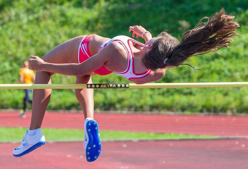 Opava v minulém týdnu žila atletikou. Po středeční Opavské míli se v sobotu na Tyršově stadionu uskutečnila baráž o extraligu ženských a mužských družstev.