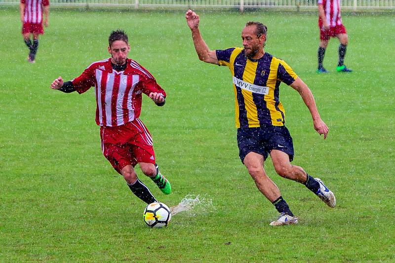 TJ Slavia Malé Hoštice slaví 95 let fotbalu v obci.TJ SLAVIA MALÉ HOŠTICE - SFC OPAVA 4:4