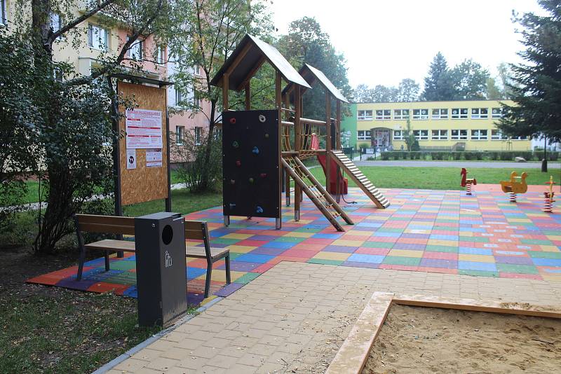Dětské hřiště v Olomoucké ulici.