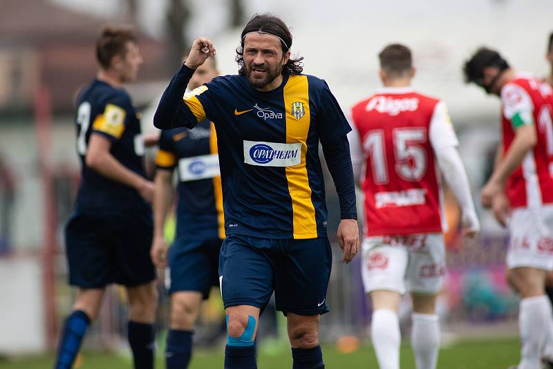 Pardubice - Zápas Fortuna národní ligy FK Pardubice - SFC Opava 8. dubna 2018. Pavel Zavadil - o.