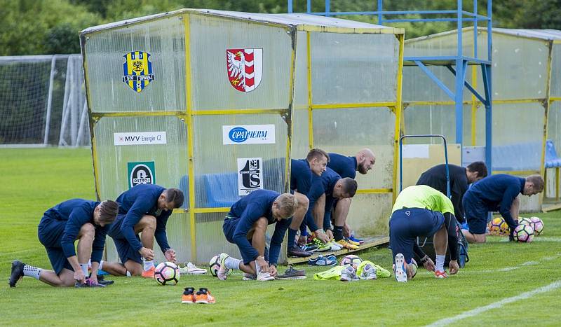 Druholigová Opava začala v sobotu letní přípravu na novou sezonu. Trenér Roman Skuhravý přivítal na tréninku i všechny avizované posily.