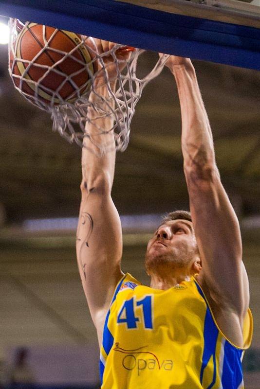 BK Opava – Ariete Prostějov 77:63