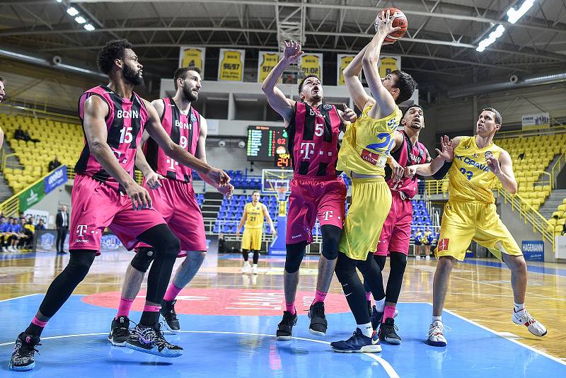 BK Opava - Telekom Baskets Bonn.