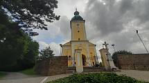 Kostel Narození Panny Marie v Oldřišově.