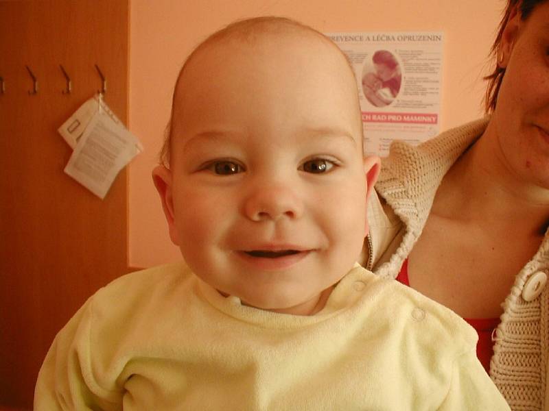 ŠIMON DUŠEK, 19. června 2007, Gručovice, váha 2,3 kg, míra 43 cm, maminka Kateřina Adamusová.